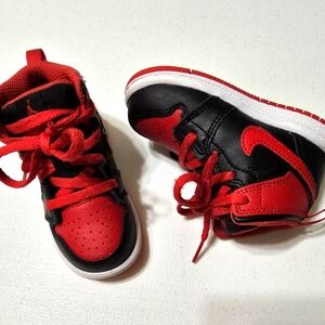 Nike Air Jordan 1 Mid "Alternate Bred" Youth Sneakers Size 6C